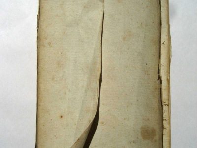 Kookschriftje uit familiebezit, circa 1827- 1845. Op verzoek van de eigenaar hersteld en van een stevige bandzetter in linnen met gemarmerd sierpapier voorzien.